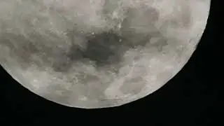 Lua video feito com celular e telesc&oacute;pio 