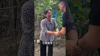 跨越千里探望 曾经为了我 上大学 放弃自己学业 而远嫁20年的姐姐，给姐姐一个惊喜 没想到姐姐的生活 既然是这样 #远嫁#家庭#情感#亲情
