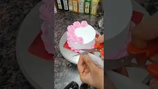 Vanilla flavour Cake 🍰 🎂 🤗 amazing Cake Decorating 😋 #shortsfeed #vanillacake #ytshorts #shortsviral