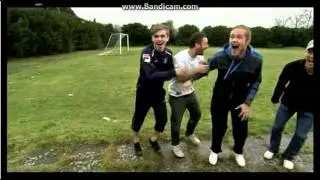 Soccer AM : Frankie Fryer Dislocates His Shoulder