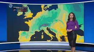 Katarína in a Tight Shiny Leather Pencil Skirt & Stilettos