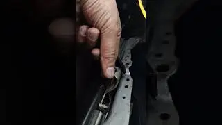 Toyota Yaris mk3 2011-2017, front seat slider not working (stuck) FIX!