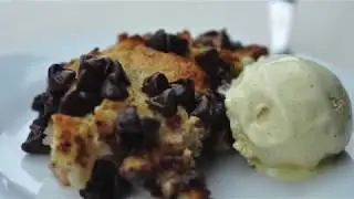 Pain perdu au four, aux pommes et p&eacute;pites de chocolat