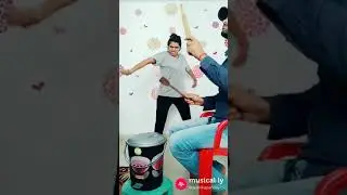 Ladke h mohalle ke sautan meri laula