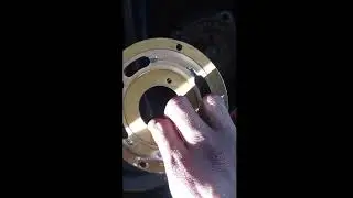 pembongkaran motor swing dan reduction gear swing hyundai r220-9sh#motorswing#hyundai#reductiongear