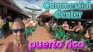 Puerto Rico Shopping Center on a Saturday Afternoon In January 
