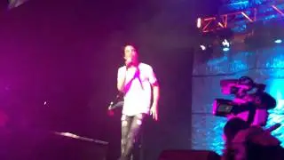 Train = Hey Soul Sister = (Jingle Ball - Miami) FRONT ROW