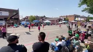 Hoop there it is Vs Little lady Sermans