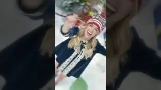 COACH &ldquo;Feel the Wonder&rdquo; Holiday 2022 Zoey Deutch (Part 2)