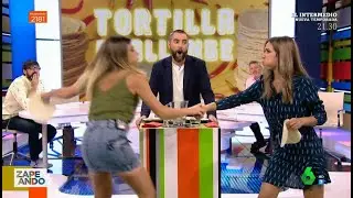 La reacción de Dani Mateo al ver el doble tortillazo que da Valeria Ros a María Gómez en directo