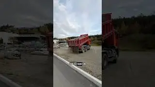 Ich habe eine Schotterlieferung f&uuml;r meinen Parkplatz bekommen🚛 #autohandel #autoh&auml;ndler #s&uuml;dtirol
