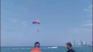 Naresh doing Parasailing at Coral island Pattaya 