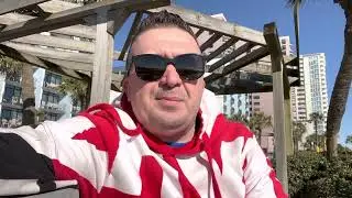 Uber / Lyft driver Serge from Ryde VIP wishing each and every one of you Happy Holidays