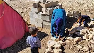 Building a house 🏡 by a hardworking nomadic widow