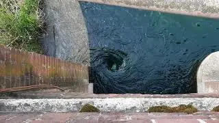 vortici al fiume ticino,mulinelli,river's vortex in Italy,maelstrom,whirlpools, Somma lombardo (va)