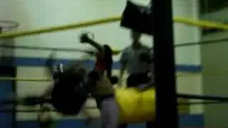 UWA - Tyler Logan VS Chaz Lovely - 4