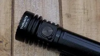 ThruNite TC20 V3 | Блокировочный выключатель, четыре светодиода, 4700 люмен