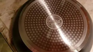 Cooking with ceramic pan.