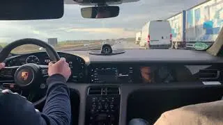 Porsche Taycan Turbo S - Autobahn run