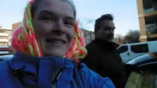 Ro gek aan het doen aan de telefoon met Carin  #158