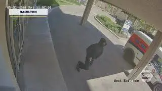 Police share shocking video of daytime gunfight in central Hamilton