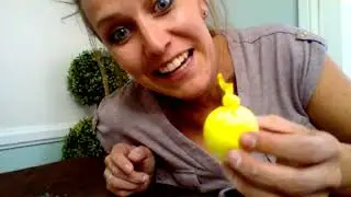 KIDS!!!! build strength in your wrist, hand and finger muscles. DIY stress ball