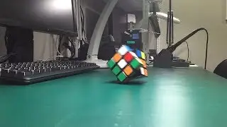 Self Solving Rubik's Cube (The first success)
