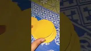 making smiley with chart paper 😜