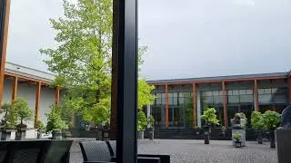 Lusławice-pr&oacute;by, deszcz i bonsai. Europejskie Centrum Muzyki Krzysztofa Pendereckiego w minucie.