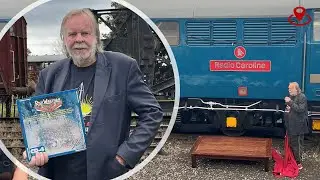 Prog-Rock legend Rick Wakeman unveils Radio Caroline train at Burnham museum - Maldon Nub News