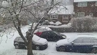 4k hdr 60fps snow in London England 21 January 2021  #snowuk #snow #winter please subscribe 👍