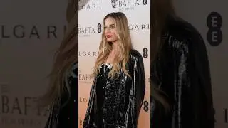 #MargotRobbie + #EEBAFTA = 8 this look up. 🤓❤️ (🎥: Getty) #shorts