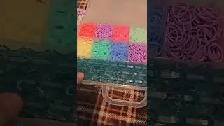 Rainbow Loom Bracelet Boutique Unboxing. (Exclusively at Target)