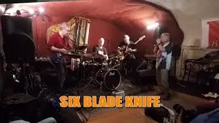 Blues Fathers (Dire Straits) - Six Blade Knife (&Uacute;M121425)