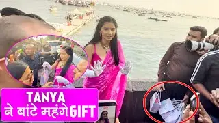 Bigg Boss 19 Fame Tanya Mittal Ne Enjoy Ki FERRY Ride, Fans Ne Lutaya Pyaar | BB 19