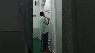 Adzan Isya, Muadzin Ayeh Kolilun.