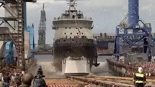 R&uacute;ssia estreia quebra gelo-militar