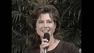 Amy Grant singing 2 songs on 