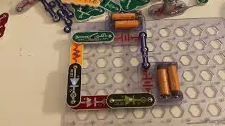Snap Circuits Light: Series Lights