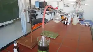 Chemieversuche und Experimente: Chlorwasserstoffherstellung (HCl)