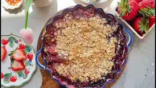 The BEST Berry Crisp EVER!