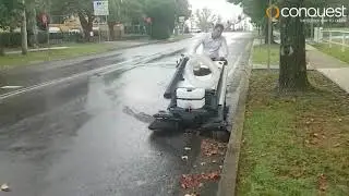 CONQUEST MAXWIND SIDE WALK SWEEPER