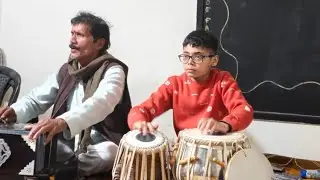 Playing tabla on song jha tak ghata chale l #indianmusic #music #song #musicgenre #musicsong #class 