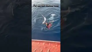 An Unforgettable Moment in the Middle of the Ocean | #FishingLife#BigCatch#FishingAdventure.