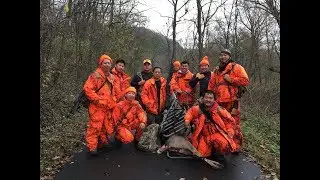 Hmong Deer Hunting and Camping Hmoob Tua Mos Lwj 2017
