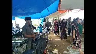MUSIK. Gondang . lihat endingnya pemain musik nya semangat banget..pesta pernikahan ..B.simanjuntak