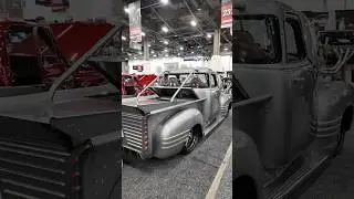 Мастерская Garret's Rod Shop просто потрясающе справилась с этим удостоенным наград пикапом Chevy...