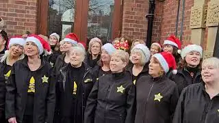 GREEN GREEN GRASS Rock Choir at LYTHAM CHRISTMAS LIGHTS SWITCH ON 16th November 2024