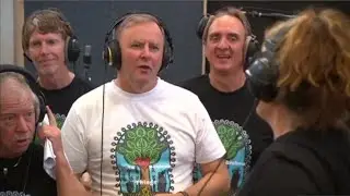 Albanese is &lsquo;allowed to choose his friends&rsquo;: PM will DJ at Kyle Sandilands&rsquo; wedding