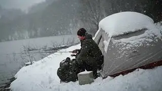 Surviving 2 Days in a Massive Snowstorm at -31&deg;C Inside a Hot Tent With Luxury Meals
